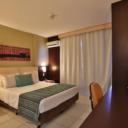 Comfort Hotel Goiânia Esterno foto
