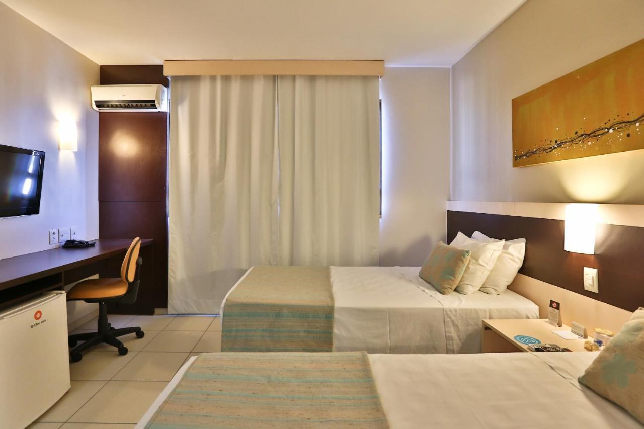 Comfort Hotel Goiânia Esterno foto
