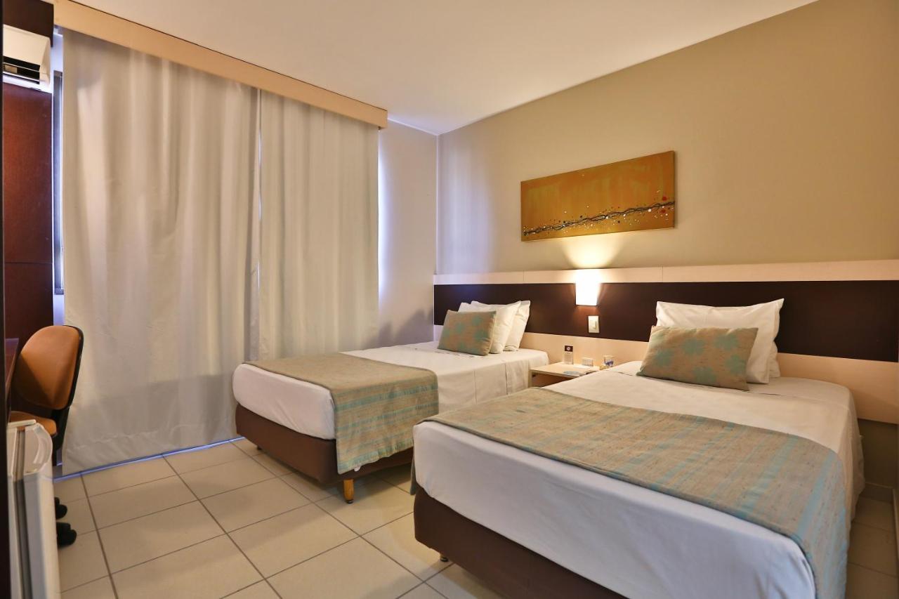 Comfort Hotel Goiânia Esterno foto