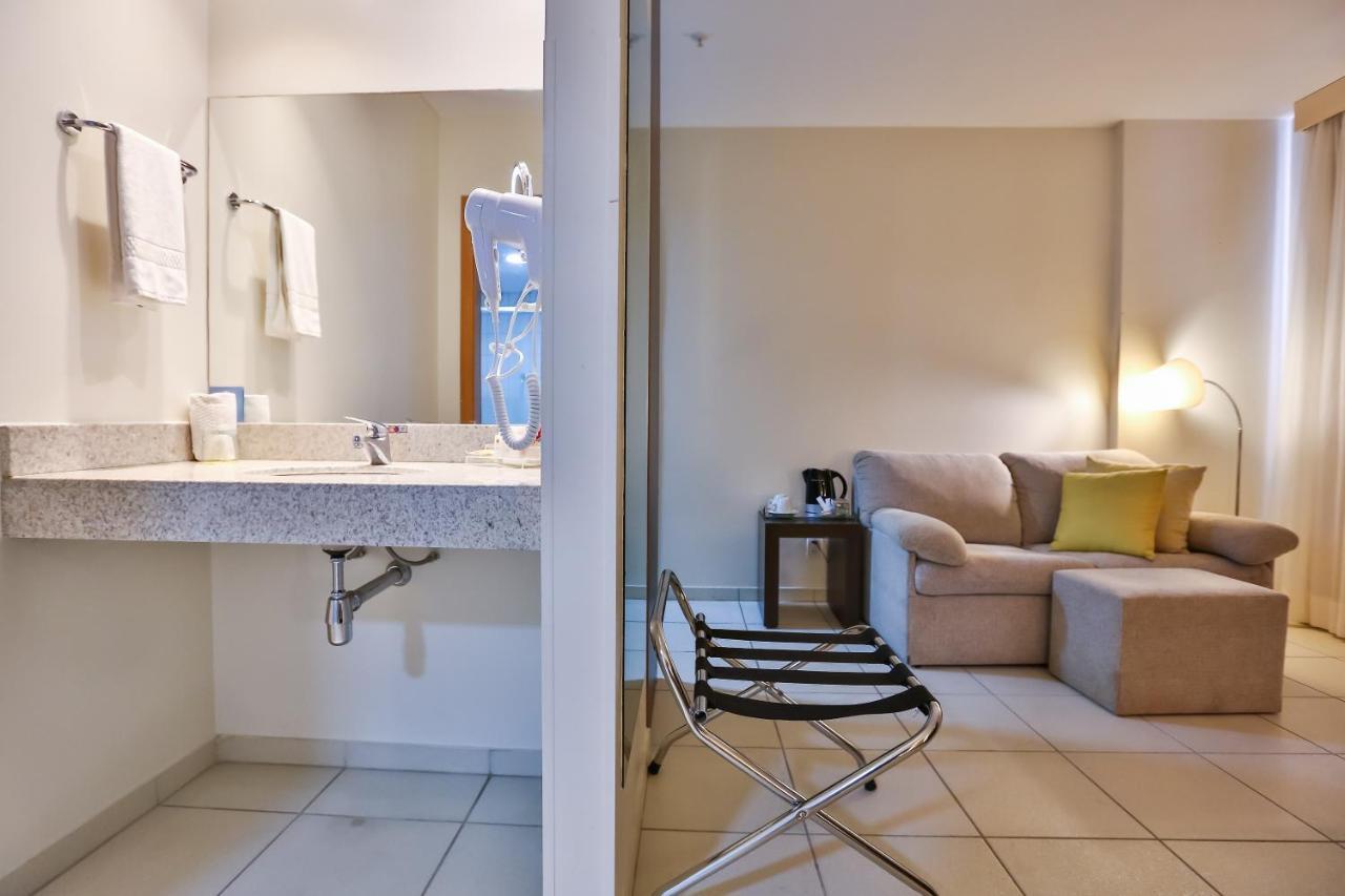 Comfort Hotel Goiânia Esterno foto