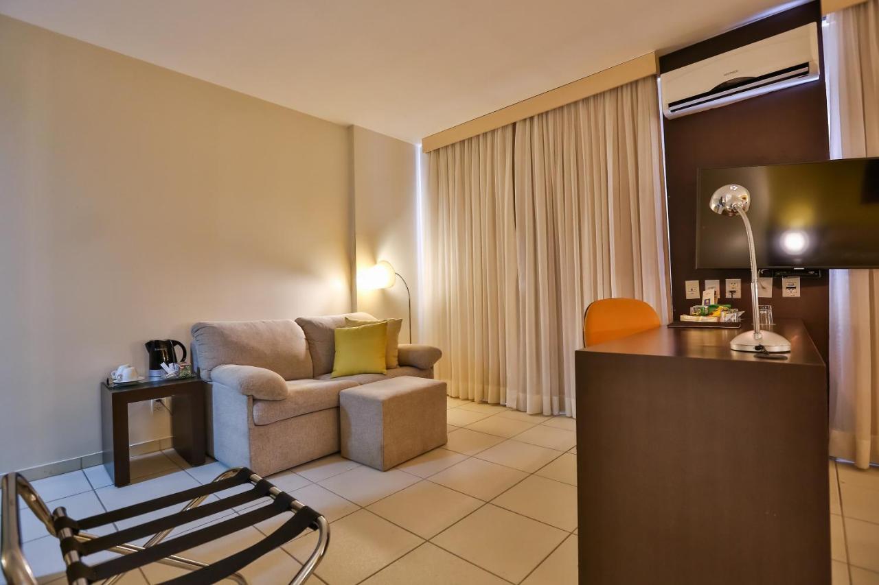 Comfort Hotel Goiânia Esterno foto