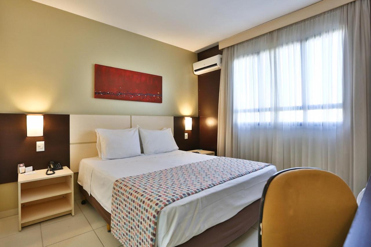 Comfort Hotel Goiânia Esterno foto