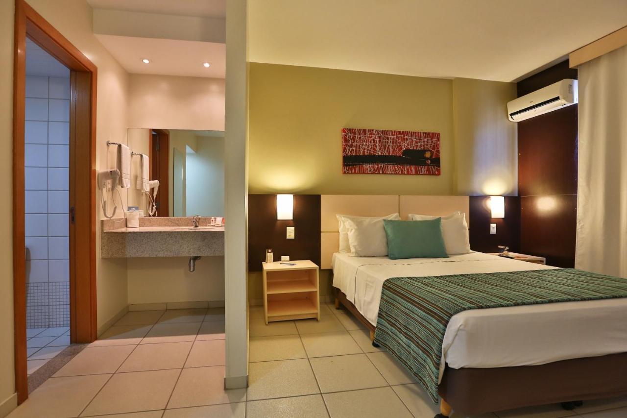 Comfort Hotel Goiânia Esterno foto