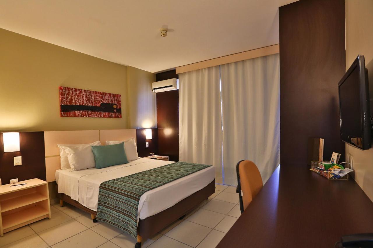 Comfort Hotel Goiânia Esterno foto