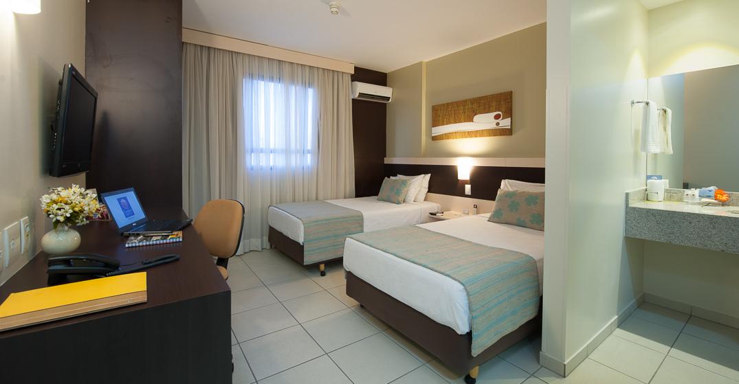 Comfort Hotel Goiânia Esterno foto