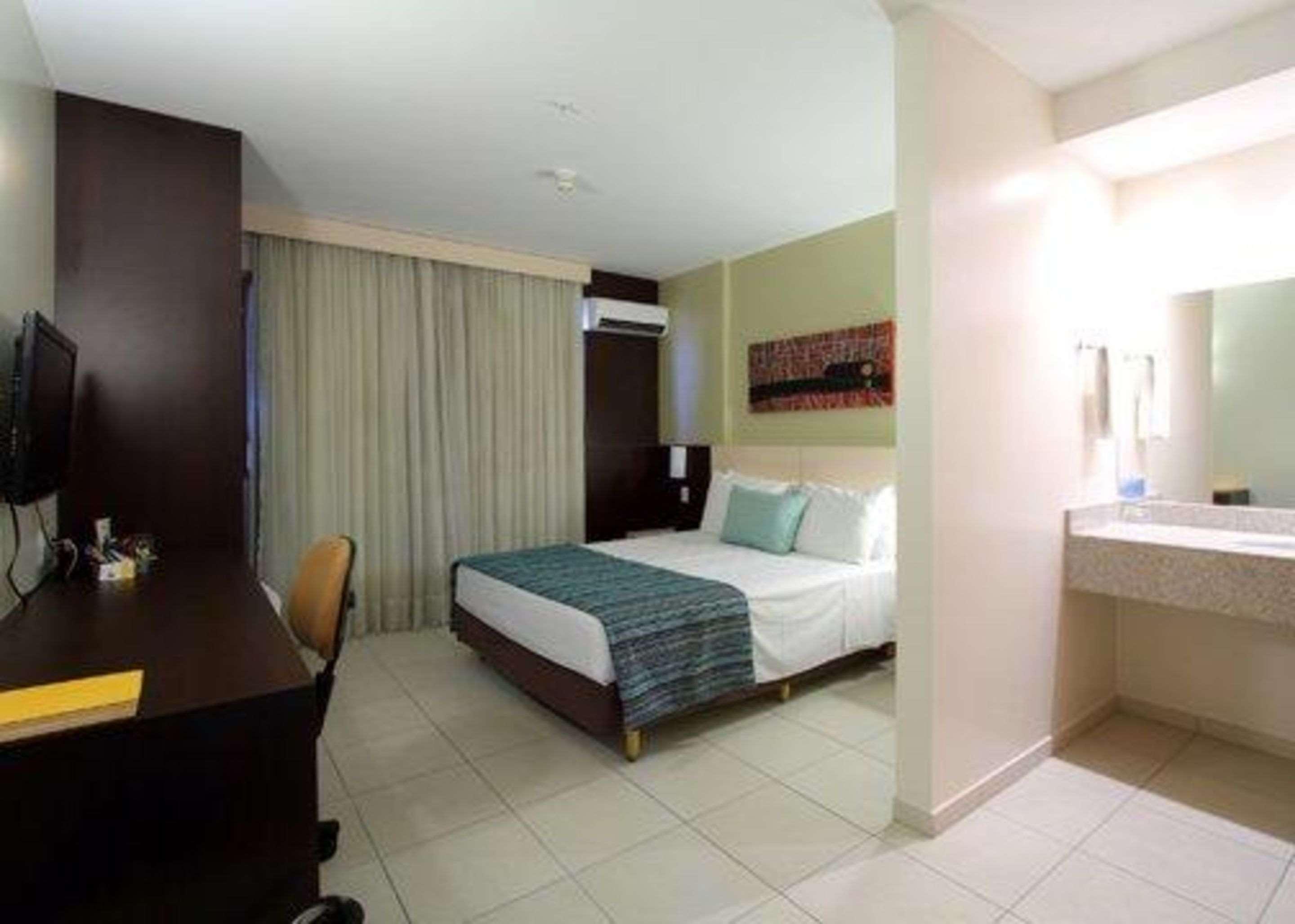Comfort Hotel Goiânia Esterno foto